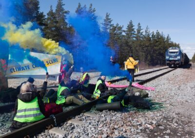 Allt hårdare tag mot klimatdemonstranter i västvärlden