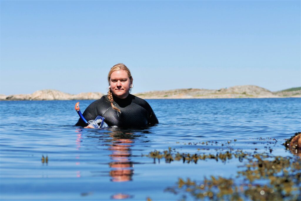 Forskaren Sophie Steinhagen forskar i olika sätt att ta tillvara havssallat. Foto: Göteborgs universitet