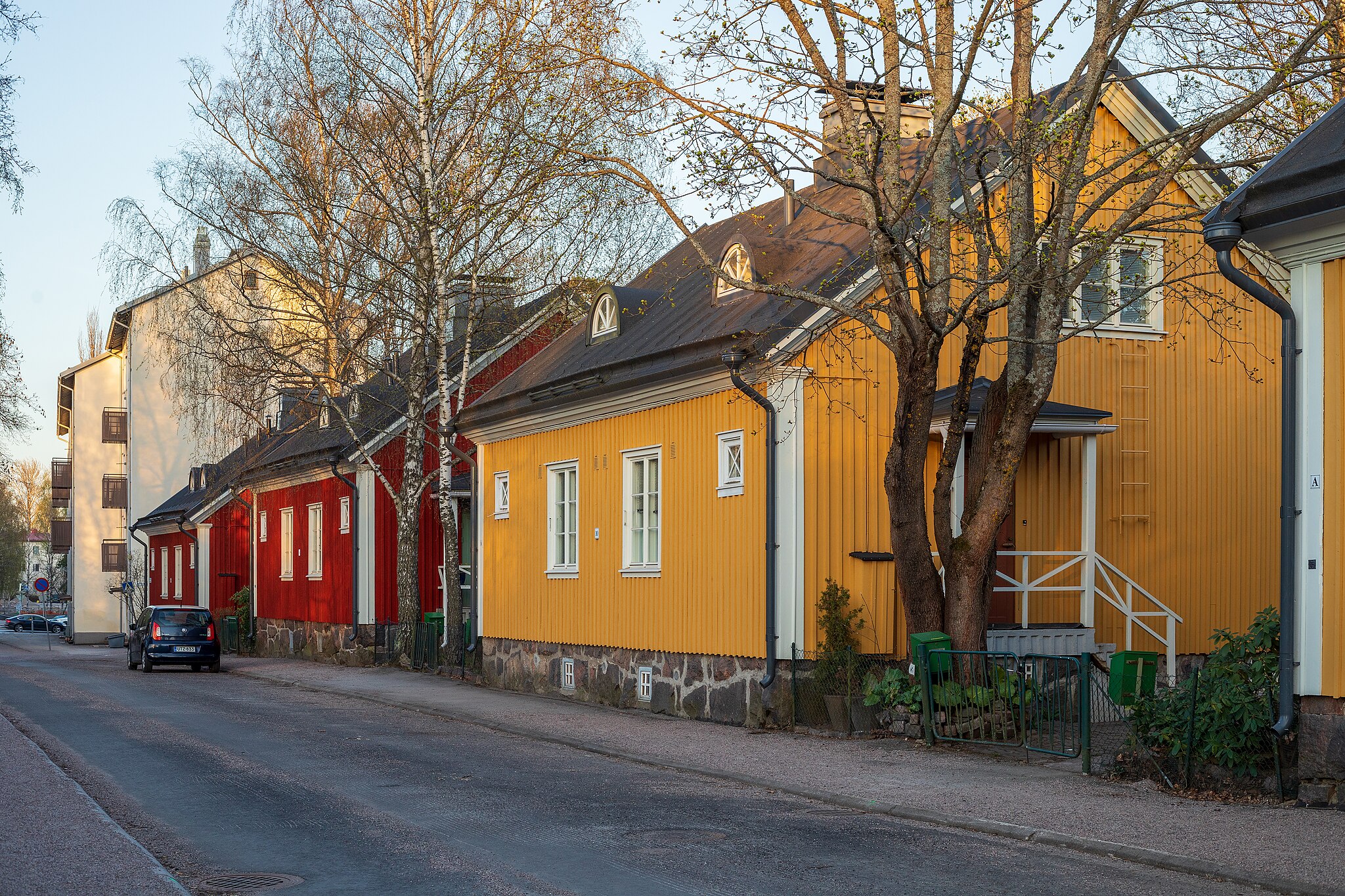 Kottby, Helsingfors. Livskraftscentralen l&auml;gger ned underst&ouml;det f&ouml;r att avveckla fossil olje- och naturgasuppv&auml;rmning i villor och parhus. Foto: Wikimedia Commons / Simo R&auml;s&auml;nen